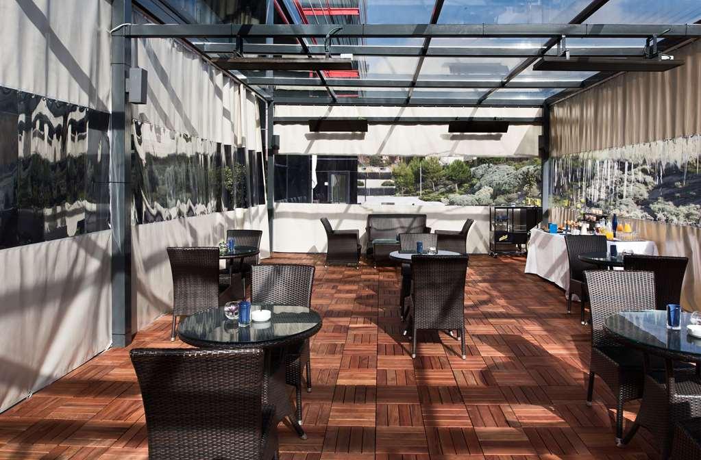Nh Ribera Del Manzanares Hotel Madrid Exterior photo